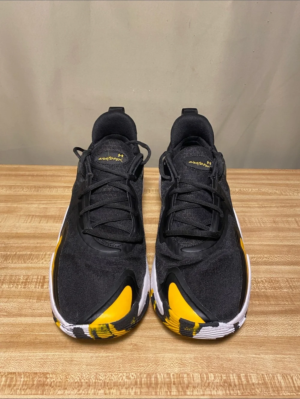 Under Armour Curry Flow Go Black Yellow Performance Basketball Gym Shoe M 11.5